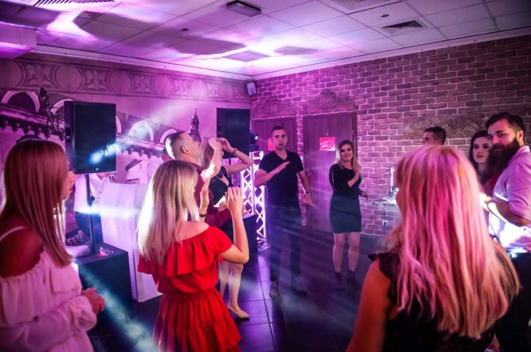 DJ na 30 urodziny Andrzeliny Restauracja Brama Oleśnicka DJ Raf-Party