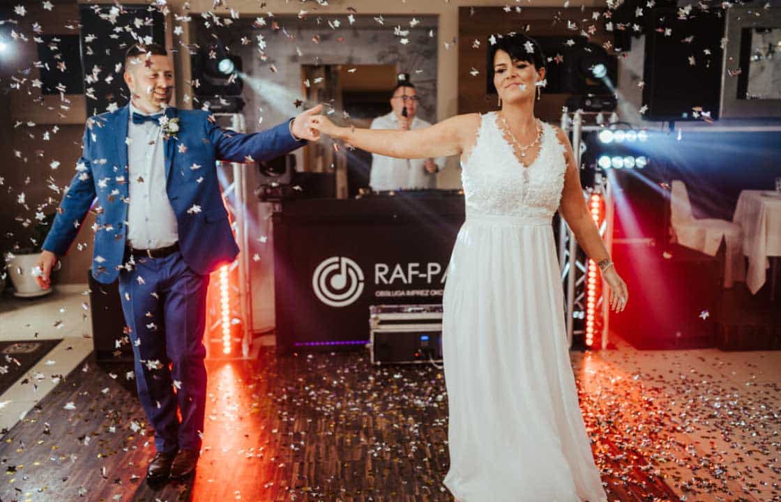 Przyjęcie weselne Marta & Artur Sala Bankietowa Impressa w Czernicy, Profesjonalny dj na wesele DJ Raf-Party